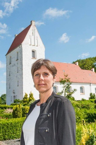 Graver og Kirketjener Charlotte Bøtker